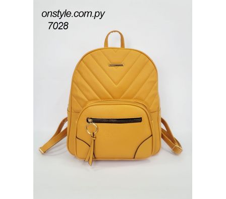 MOCHILA FEMENINA C7028