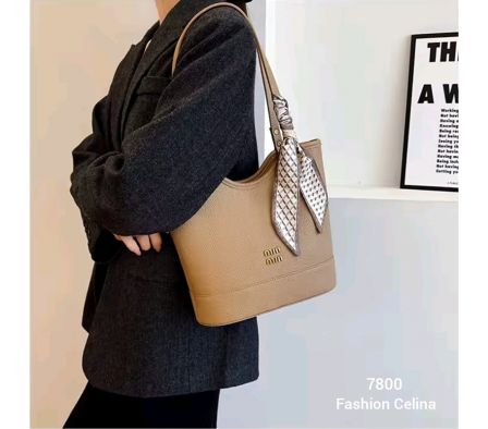 CARTERA DE HOMBRO C7800