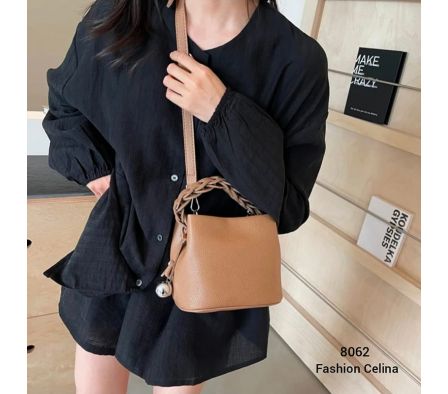 CARTERA DE MANO C8062