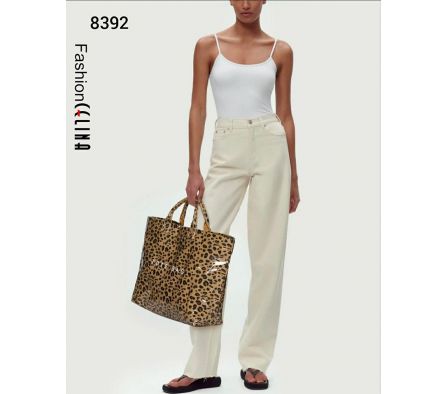 CARTERA DE MANO C8392